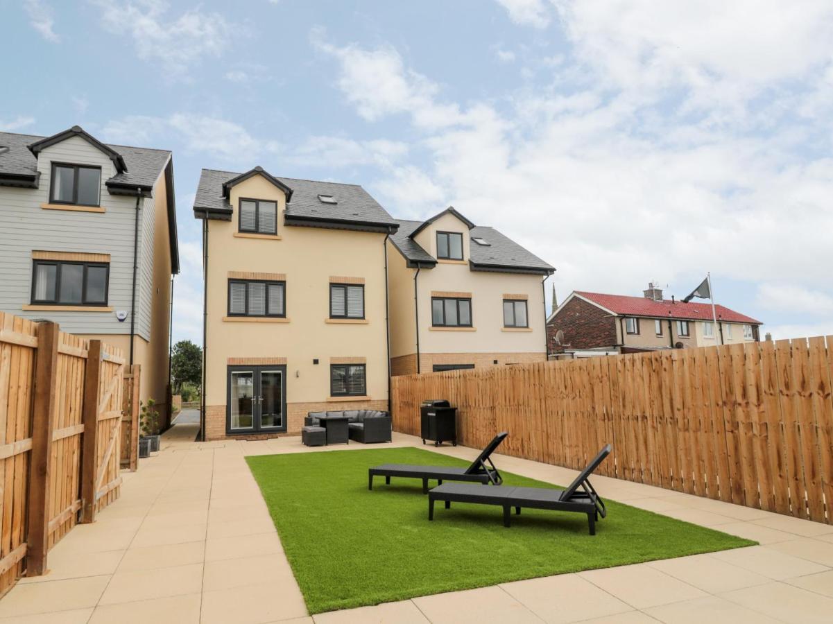 Amble Views Villa Morpeth Buitenkant foto